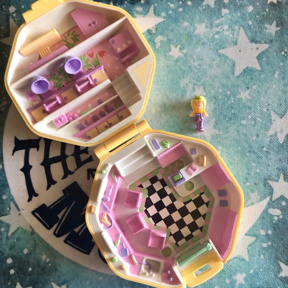 polly pocket vintage compacts